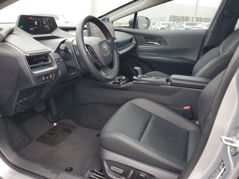 Used 2024 Toyota Prius Limited image 17