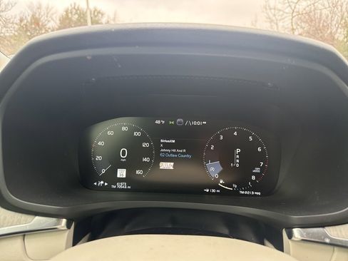 Used 2022 Volvo V60 T5 Cross Country w/ Advanced Package image 21