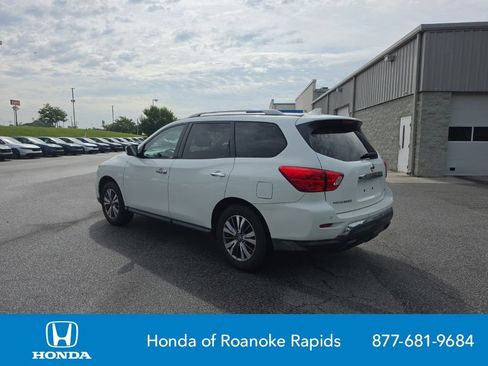 Used 2019 Nissan Pathfinder S AWD/4WD image 3