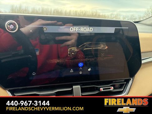 New 2025 Chevrolet Equinox ACTIV image 25