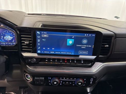 Used 2023 Chevrolet Silverado 1500 LTZ image 16