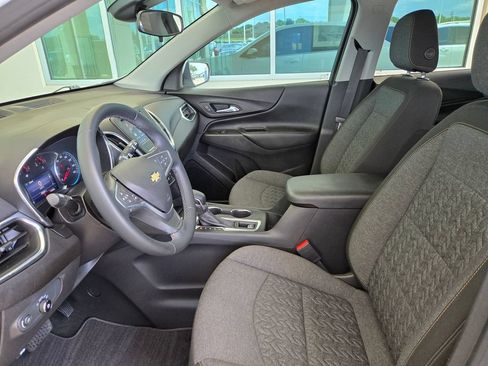 Used 2023 Chevrolet Equinox LT FWD image 9
