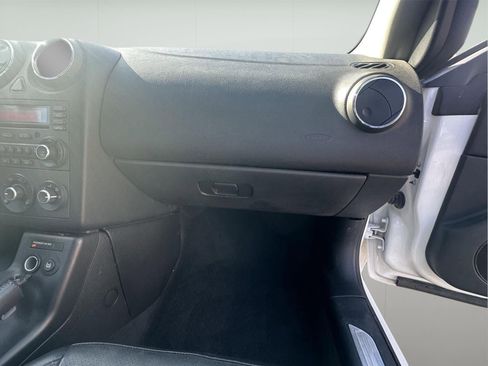 Used 2008 Pontiac G6 GT w/ Premium Package FWD image 42