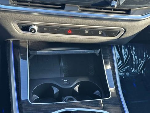 Used 2025 BMW X5 M60i w/ Executive Package image 20