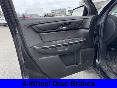 Used 2017 Chevrolet Traverse LT image 14