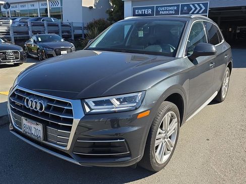 Used 2019 Audi Q5 2.0T Premium Plus w/ Premium Plus Package AWD/4WD image 2