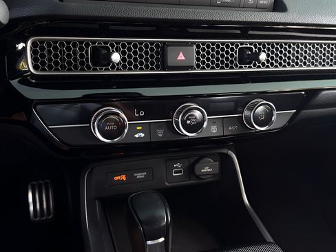 Used 2023 Honda Civic Sport image 10