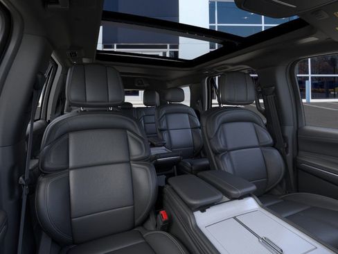 New 2025 Lincoln Navigator Reserve w/ Jet Appearance Package image 10