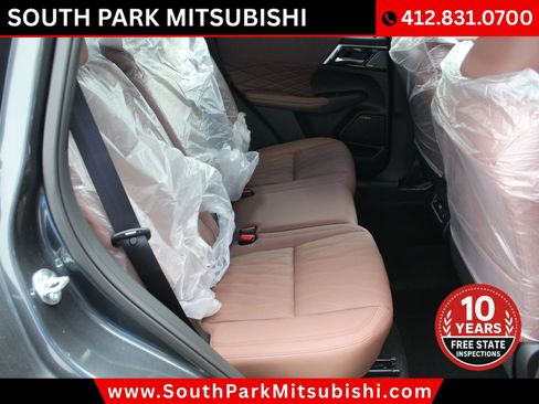 New 2025 Mitsubishi Outlander SEL image 15