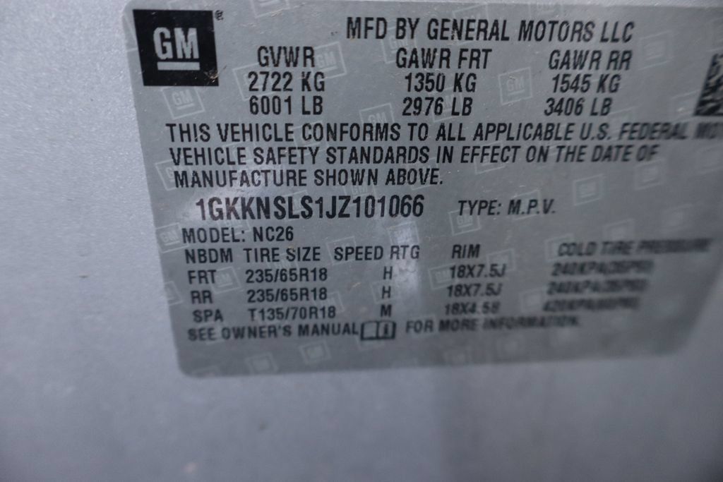 Used 2018 GMC Acadia SLE w/ Driver Alert Package I AWD/4WD image 4