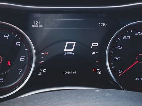 Used 2018 Dodge Charger R/T RWD image 6