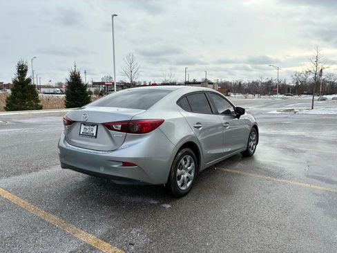 Used 2015 MAZDA MAZDA3 i Sport image 5
