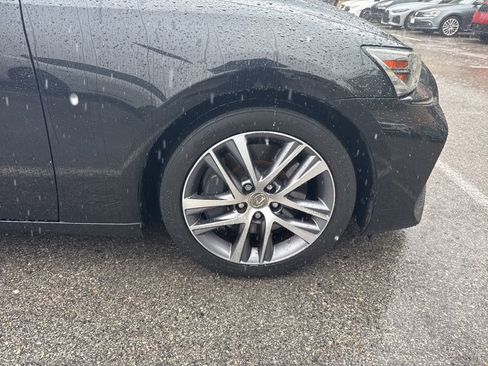 Used 2018 Lexus IS 300 w/ Accessory Package 2 image 3