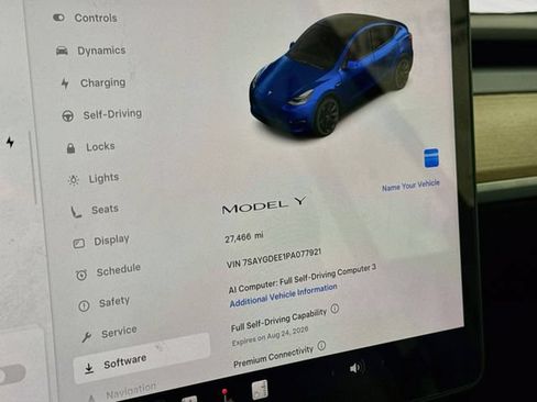 Used 2023 Tesla Model Y Long Range AWD/4WD image 11