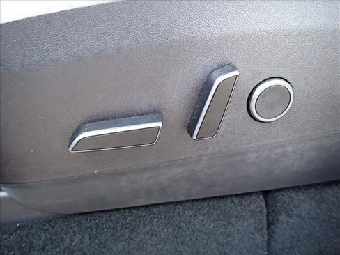 Used 2023 Tesla Model Y Long Range AWD/4WD image 14
