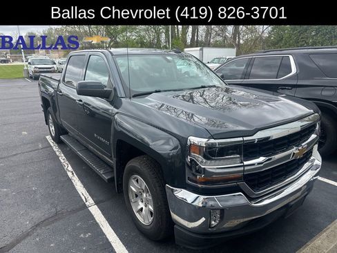 Used 2018 Chevrolet Silverado 1500 LT w/ All Star Edition RWD image 2