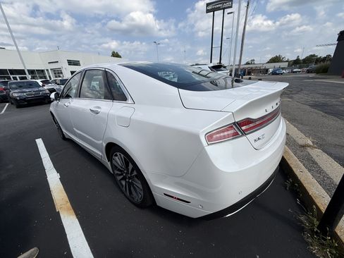 Used 2017 Lincoln MKZ Reserve w/ Technology Package AWD/4WD image 6
