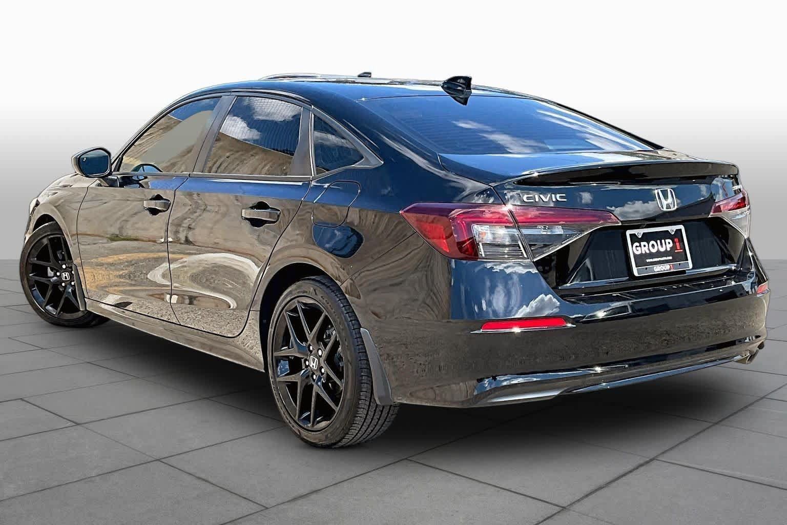 Used 2025 Honda Civic Sport image 12