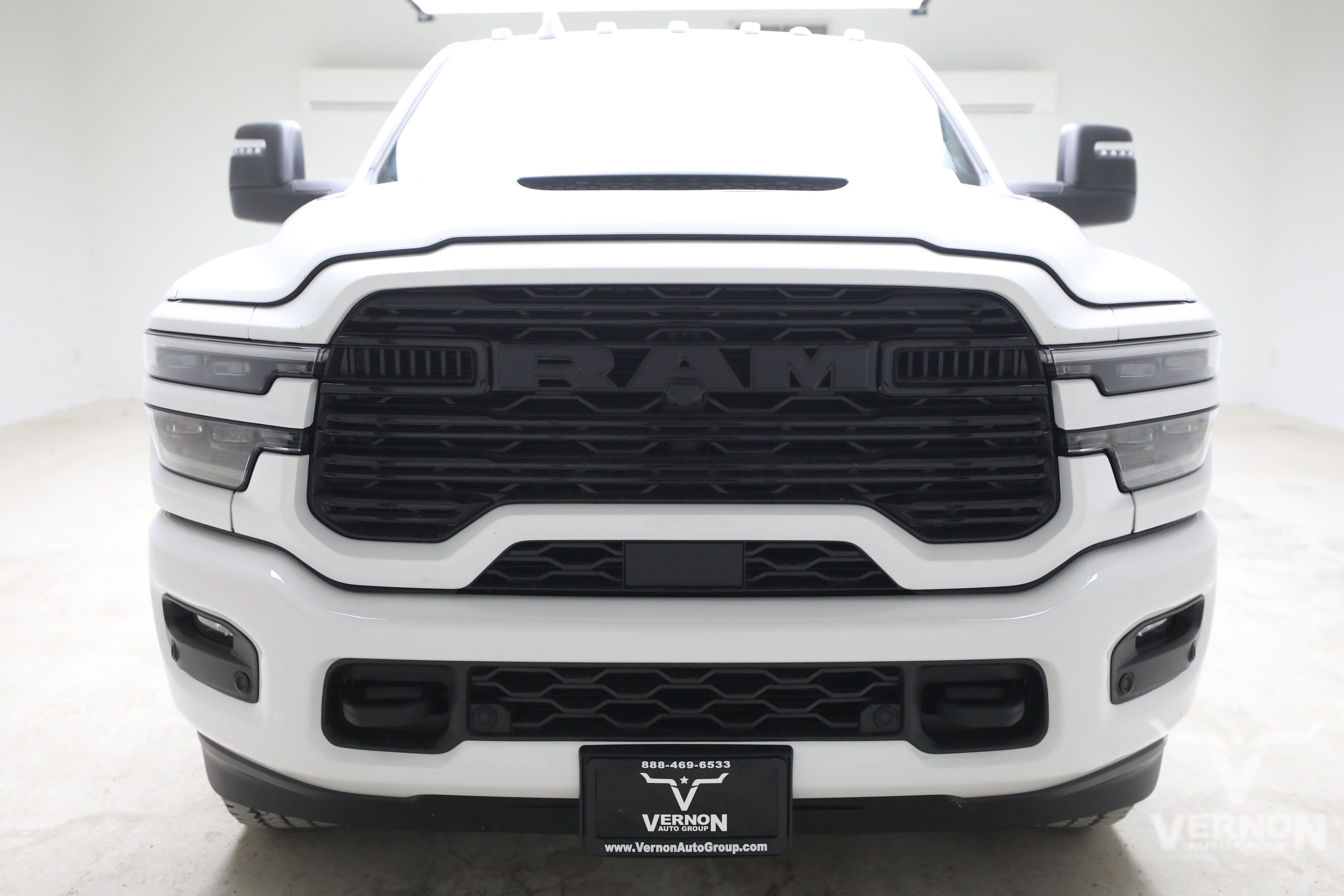 New 2027 RAM 3500 Laramie AWD/4WD image 8
