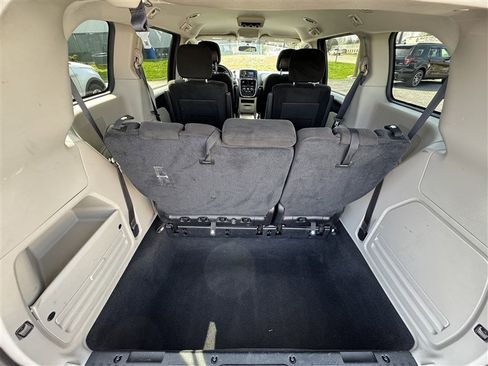 Used 2016 Dodge Grand Caravan SE w/ Quick Order Package 29E SE image 13