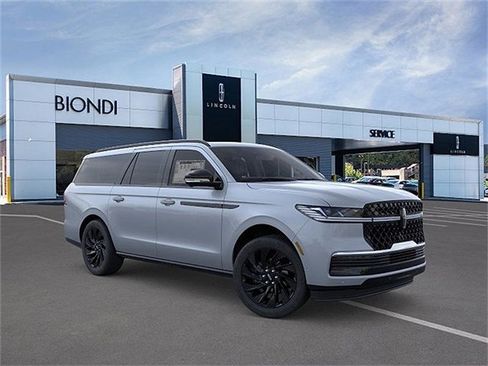 New 2026 Lincoln Navigator L Reserve w/ Jet Appearance Package AWD/4WD image 7