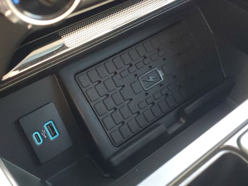 Used 2024 Ford F150 Raptor image 11