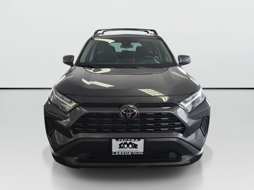 Used 2025 Toyota RAV4 XLE w/ Convenience Package AWD/4WD image 8