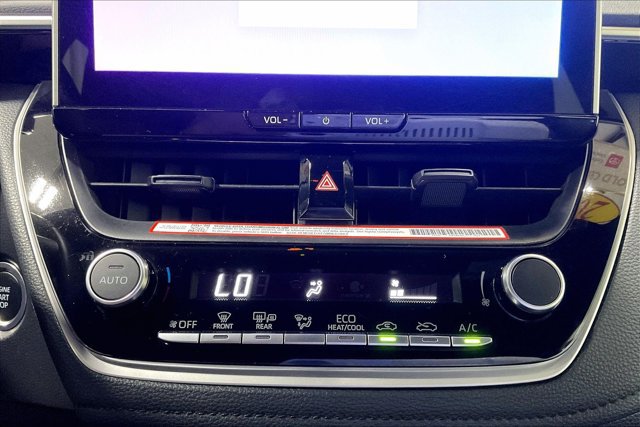 Certified 2025 Toyota Corolla SE w/ SE Premium Package FWD image 33
