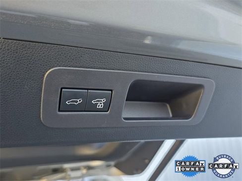 Used 2023 Lexus LX 600 4WD w/ Luxury Package image 17