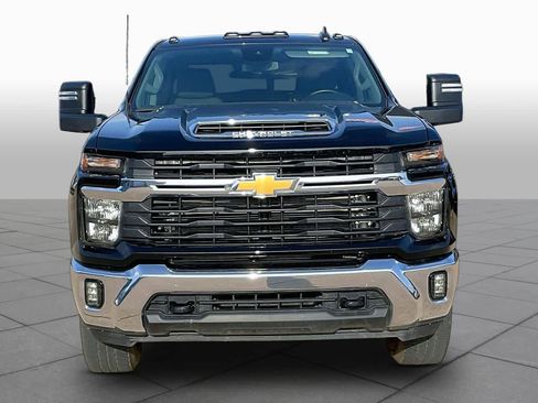 Used 2024 Chevrolet Silverado 2500 LT w/ Convenience Package AWD/4WD image 5