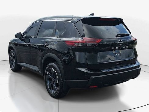 Used 2025 Nissan Rogue SV w/ SV Premium Package FWD image 8