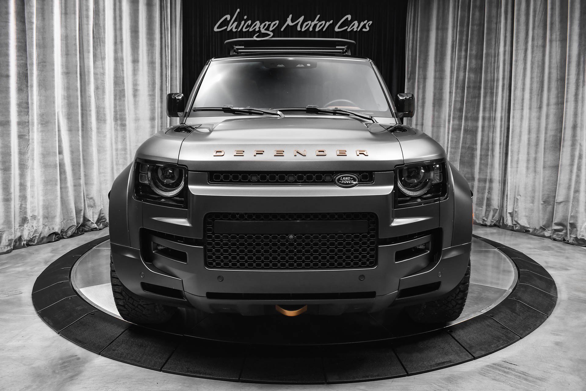 Used 2025 Land Rover Defender 110 AWD/4WD image 7
