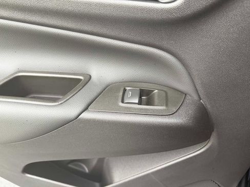 Used 2024 Chevrolet Equinox LT image 38