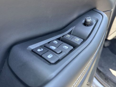 New 2025 Jeep Grand Cherokee Altitude image 28