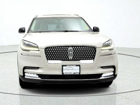 Used 2021 Lincoln Aviator Reserve w/ Elements Package Plus AWD/4WD image 2