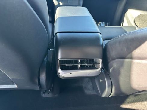 Used 2023 Tesla Model Y Long Range image 17
