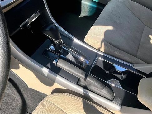 Used 2013 Honda Accord EX image 17