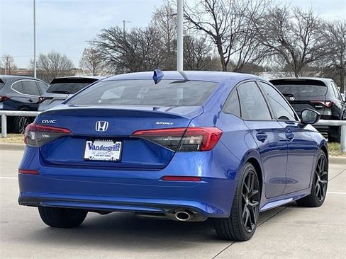 Certified 2024 Honda Civic Sport image 4
