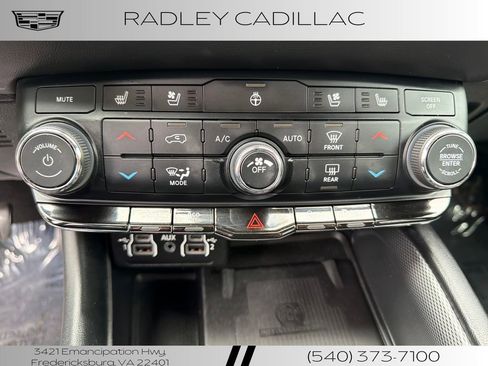 Used 2022 Dodge Durango R/T w/ Blacktop Package AWD/4WD image 9