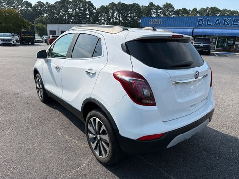 Used 2021 Buick Encore Preferred AWD/4WD image 5
