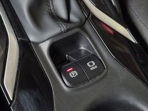 Used 2022 Toyota Corolla LE FWD image 13