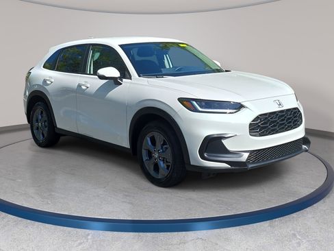 New 2026 Honda HR-V LX image 3