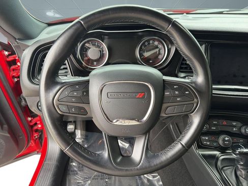 Used 2023 Dodge Challenger SXT RWD image 15