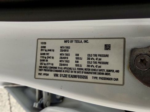 Used 2021 Tesla Model 3 Standard Range Plus RWD image 21