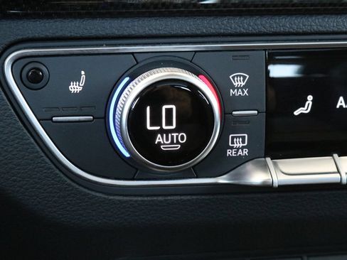 Used 2023 Audi SQ5 Premium w/ Convenience Package AWD/4WD image 21