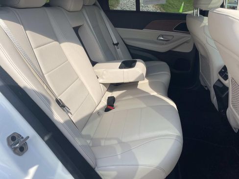 Certified 2025 Mercedes-Benz GLE 450 4MATIC image 21