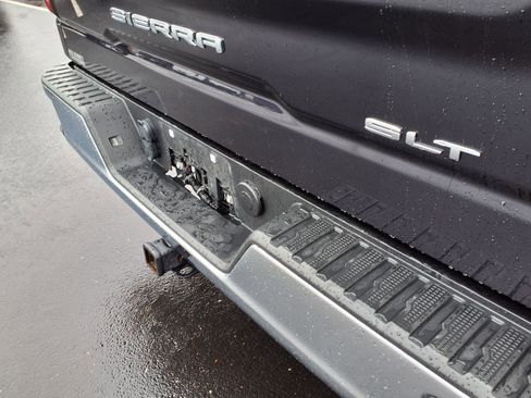 Used 2022 GMC Sierra 1500 SLT w/ SLT Premium Package image 33