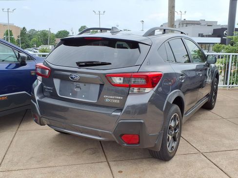Used 2020 Subaru Crosstrek 2.0i Premium w/ Moonroof Package 2 AWD/4WD image 2