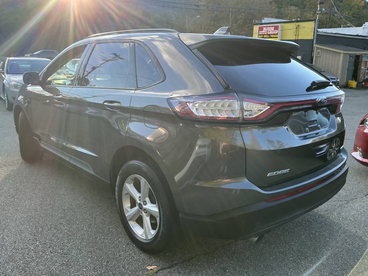 Used 2017 Ford Edge SE w/ Cargo Accessory Package AWD/4WD image 7