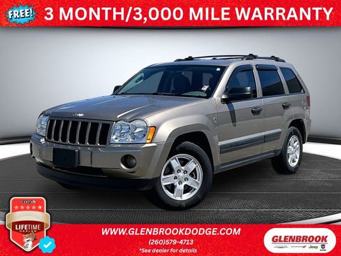 Used 2005 Jeep Grand Cherokee Laredo AWD/4WD image 1
